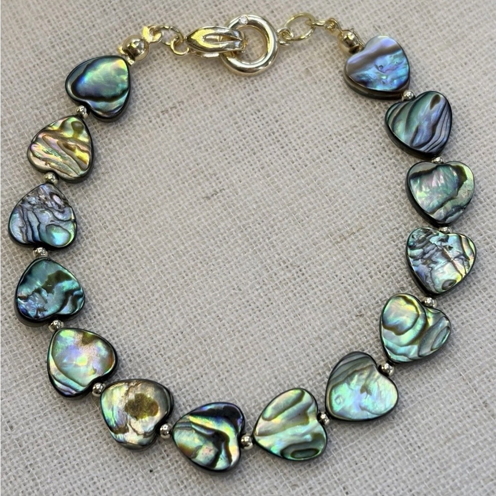 Heart Bracelet for women/men.Abalone iridescent shells,18K gold plated beads. 7”